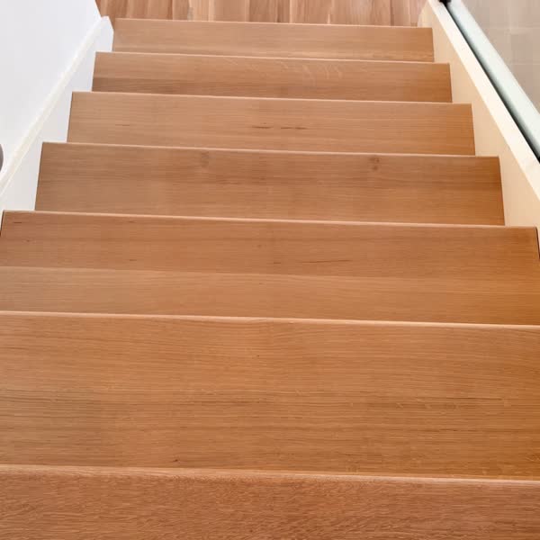 2026 hardwood floor refinishing cost in Portland, OR: $2.50–$6.95/sqft