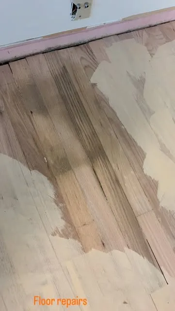 Reparación auténtica de tablas de roble rojo y trabajo con masilla en Mt. Tabor Portland